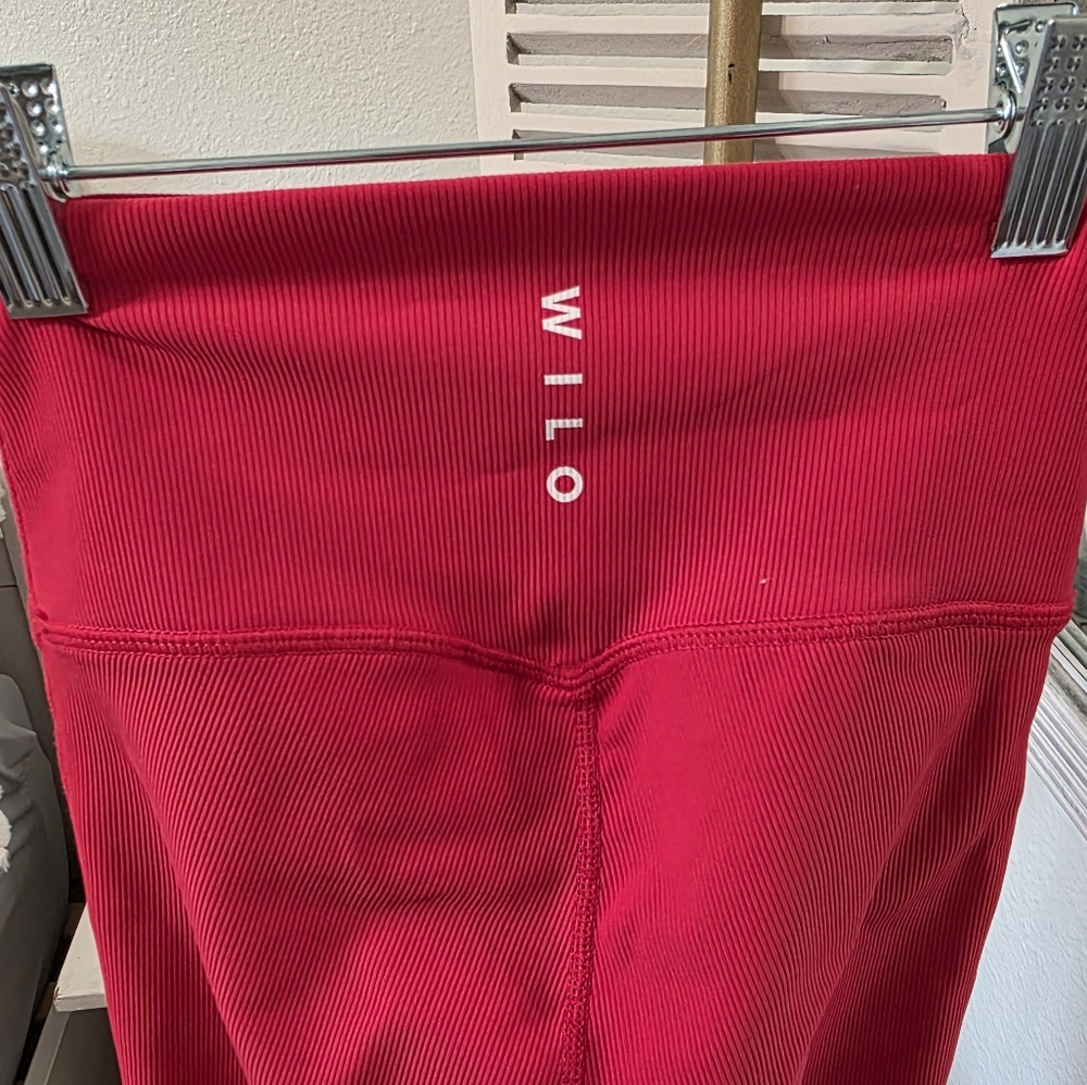 🆕️ WILO Ribbed High Rise Ruched Leggings - Picture 6 of 11